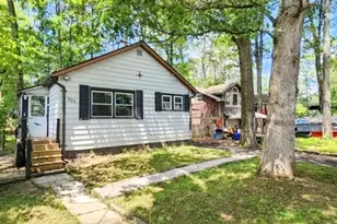 720 Brooklyn Mountain Rd, Hopatcong, NJ 07843 - Photo 1