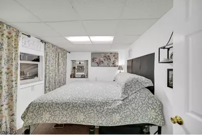 92 Lakeview Ter, Oakland, NJ 07436 - Photo 26