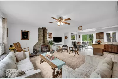 92 Lakeview Ter, Oakland, NJ 07436 - Photo 4