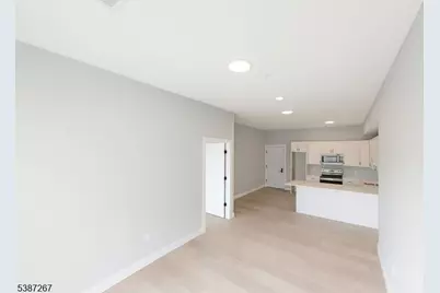 391 Springfield Avenue #3J, Berkeley Heights Township, NJ 07922 - Photo 8