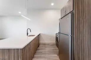 55 Washington St, East Orange, NJ 07017 - Photo 6