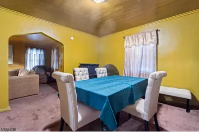 326 Eastern Pkwy, Newark, NJ 07106 - Photo 14