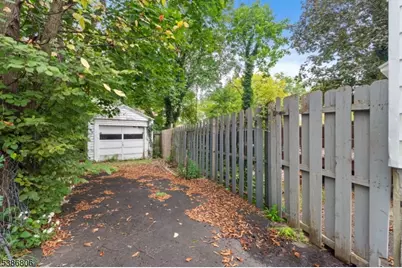 326 Eastern Pkwy, Newark, NJ 07106 - Photo 6