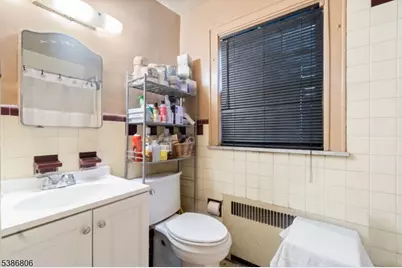 326 Eastern Pkwy, Newark, NJ 07106 - Photo 22