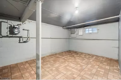 326 Eastern Pkwy, Newark, NJ 07106 - Photo 26