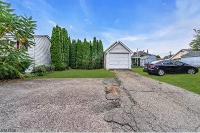 933 Lee Ave, Alpha, NJ 08865 - Photo 22