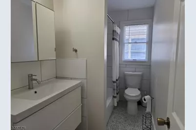 261 Schuyler Ave, Kearny, NJ 07032 - Photo 8