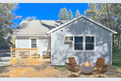 15 Forest St, Frankford Township, NJ 07826 - Photo 2