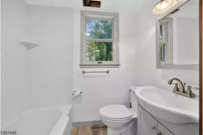 2115 Lakeside Dr, Vernon Twp., NJ 07422 - Photo 24