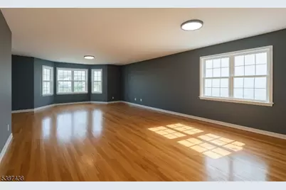 115 Fabyan Pl #2, Newark, NJ 07112 - Photo 4