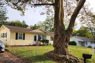 534 Liberty Blvd, Pohatcong Township, NJ 08865 - Photo 1