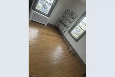 191 Hollywood Ave, Irvington, NJ 07111 - Photo 2