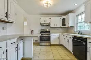 156 Sycamore Ave, Livingston, NJ 07039 - Photo 6