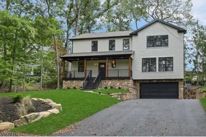 34 E Glen Rd, Denville, NJ 07834 - Photo 2