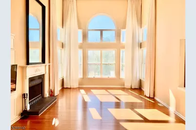 42 Rosewood Ct, Montgomery Township, NJ 08502 - Photo 2