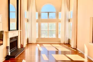 42 Rosewood Ct, Montgomery Township, NJ 08502 - Photo 2