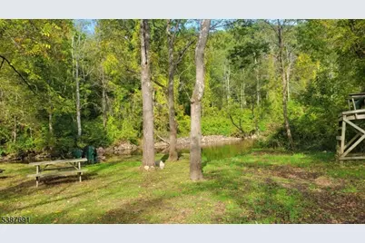 284 W Mill Rd, Washington Township, NJ 07853 - Photo 6