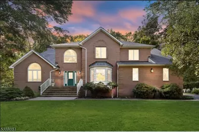 26-28 Green Valley Dr, Green Brook Township, NJ 08812 - Photo 1