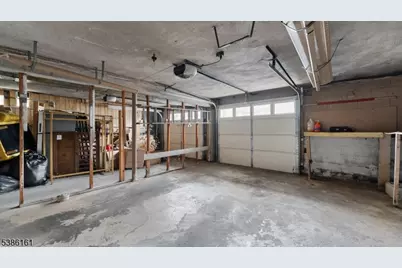 341 Trotting Rd, Union Township, NJ 07083 - Photo 2