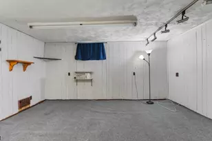 341 Trotting Rd, Union Township, NJ 07083 - Photo 14