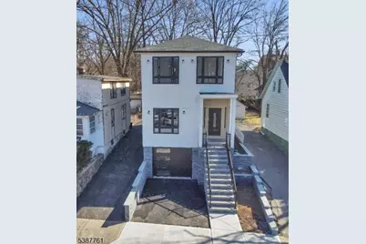 784 Valley St, Union Township, NJ 07088 - Photo 2