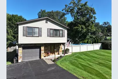 28 Acorn St, Byram Township, NJ 07874 - Photo 1