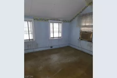 157 Westfield Ave, Clark Township, NJ 07066 - Photo 18