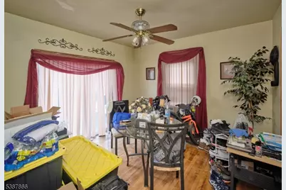 292 Crann St, Hillside, NJ 07205 - Photo 6