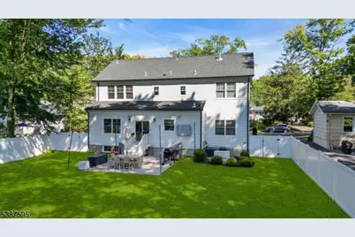 37 Wade Dr, Summit, NJ 07901 - Photo 1