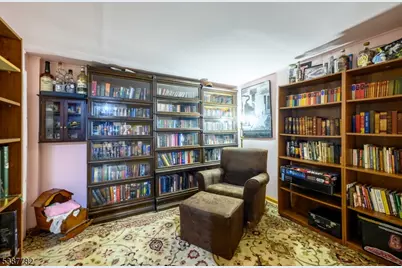 920 Robin Rd, Hillsborough Township, NJ 08844 - Photo 22