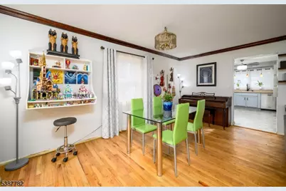 920 Robin Rd, Hillsborough Township, NJ 08844 - Photo 6