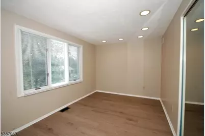 25 Hughes Rd, Franklin Township, NJ 08873 - Photo 28