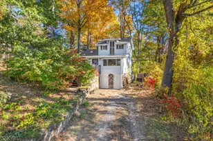 204 Wawayanda Rd, Vernon, NJ 07422 - Photo 1