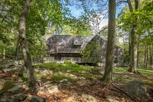 12 Big Spring Rd, Tewksbury Township, NJ 07830 - Photo 4