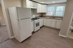 8 Cedar St, South Bound Brook Boro, NJ 08880 - Photo 2