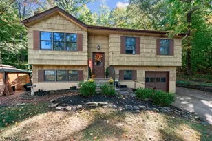 34 Hillsdale Dr, Vernon, NJ 07461 - Photo 1