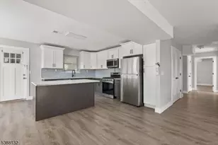 58 Park Ave, East Orange, NJ 07017 - Photo 10