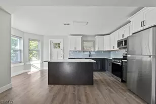 58 Park Ave, East Orange, NJ 07017 - Photo 4