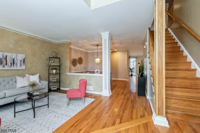 27 Rolling Views Dr, Woodland Park, NJ 07424 - Photo 2