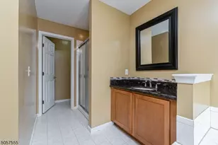 27 Rolling Views Dr, Woodland Park, NJ 07424 - Photo 18