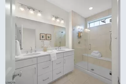 32 Gala Ct, Livingston, NJ 07039 - Photo 8