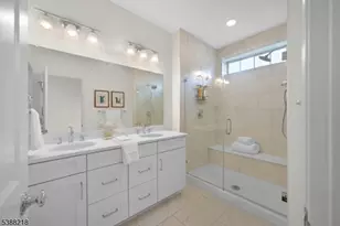 32 Gala Ct, Livingston, NJ 07039 - Photo 8