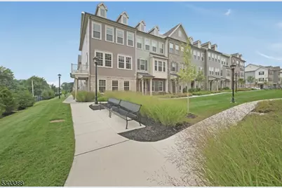 32 Gala Ct, Livingston, NJ 07039 - Photo 16