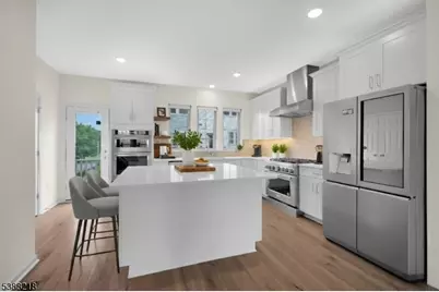 32 Gala Ct, Livingston, NJ 07039 - Photo 4