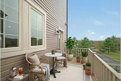 32 Gala Ct, Livingston, NJ 07039 - Photo 14