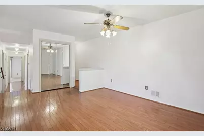 915 Spruce Hills Dr, Glen Gardner, NJ 08826 - Photo 4