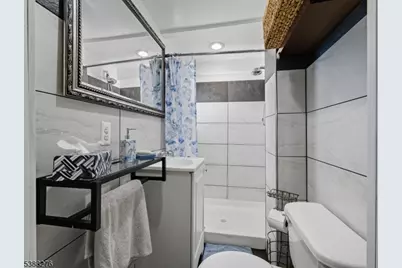 38 Evergreen Ave, Woodbridge Township, NJ 08863 - Photo 16