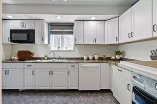 38 Evergreen Ave, Woodbridge Township, NJ 08863 - Photo 10