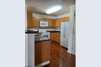 1 Carriage City Plz #1115, Rahway, NJ 07065 - Photo 12