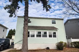 993 Hamilton St, Franklin Township, NJ 08873 - Photo 1